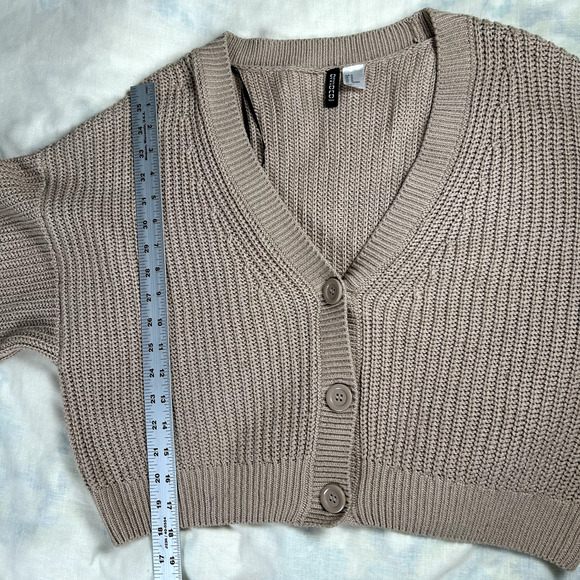 Divided Womens Sz M Womens cropped blocky cotton blend cardigan w/balloon sleeve - Picture 8 of 9